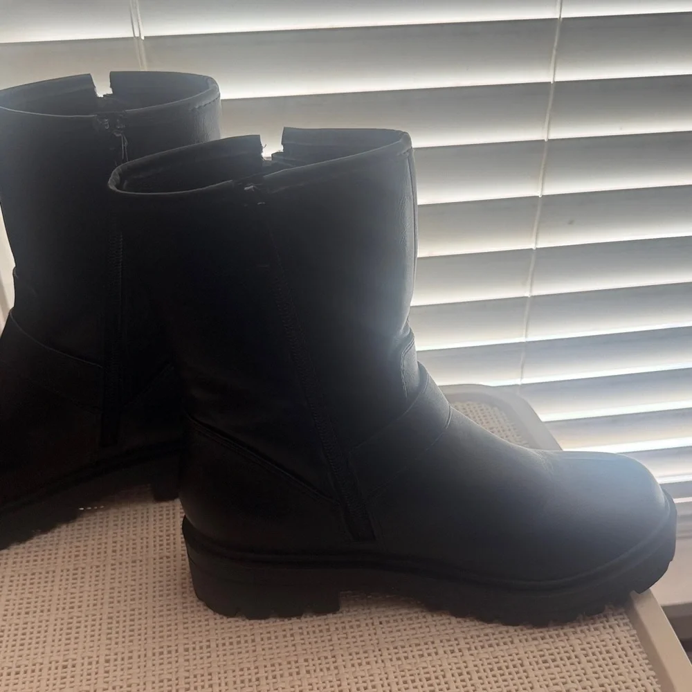 Soda Black Moto Boots - Picture 5 of 8
